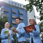 Aktivitas Mahasiswa Unisba, salah satu kampus swasta favorit di Kota Bandung.