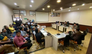Organisasi UMKM Jalan Lurah menggelar audensi ke Komisi ll DPRD Cimahi terkait uji coba rekayasa lalu lintas oleh Dinas Perhubungan Kota Cimahi, Rabu (13/9).