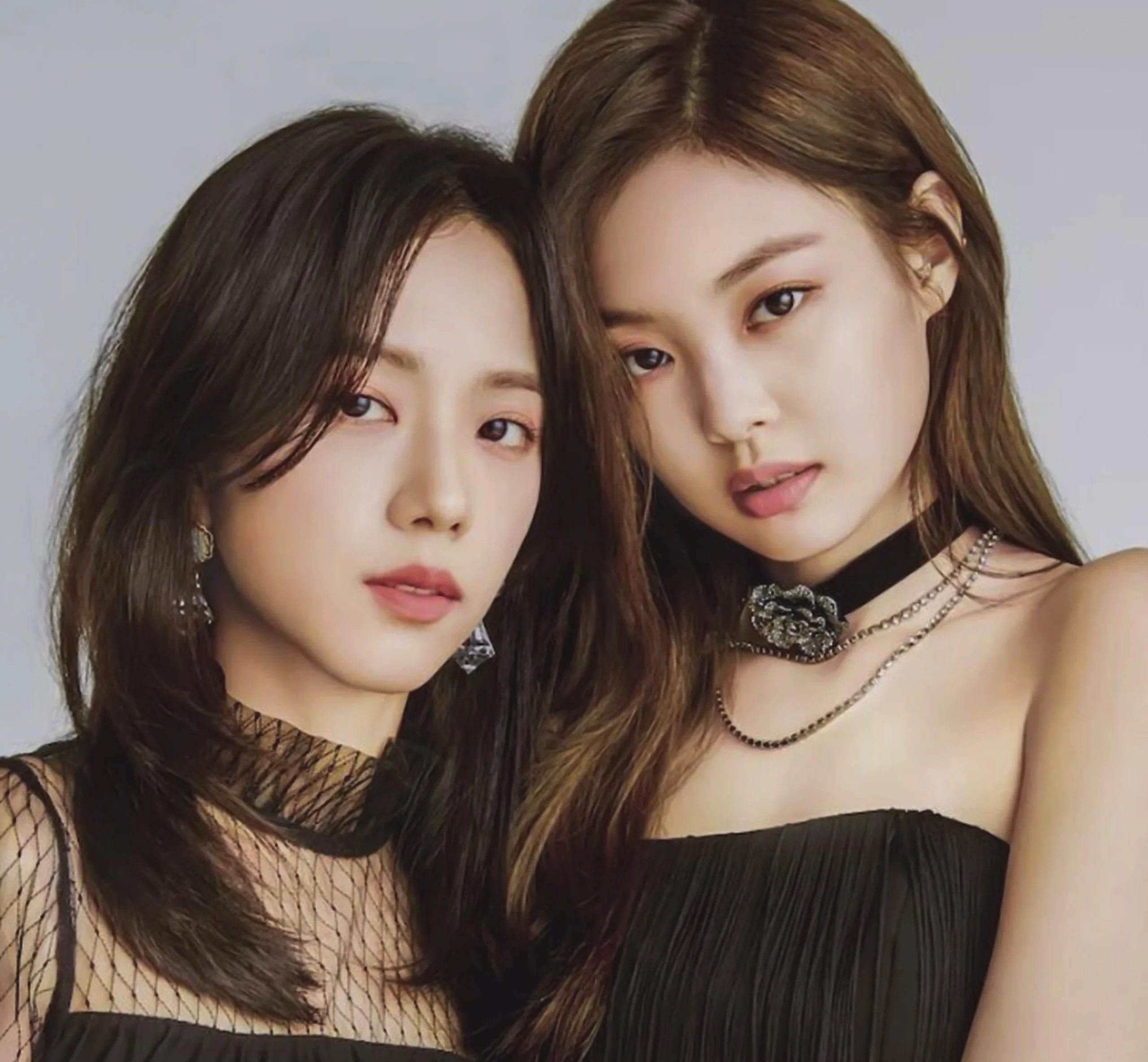 Jennie dan Jisoo BLACKPINK Dikabarkan Akan Mendirikan Agensi Sendiri