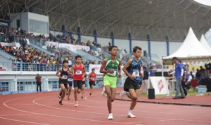 Perlombaan lari 800 meter putra Energen Champion SAC Indonesia 2022 West Java Qualifiers.