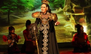 Teater Keliling Pentaskan Calon Arang, Cerita Rakyat Bali dalam Bentuk Musik di 5 Kota