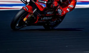 Crash di MotoGP India, Francesco Bagnaia Minta Maaf pada Tim Ducati dan Ungkap Penyebabnya!