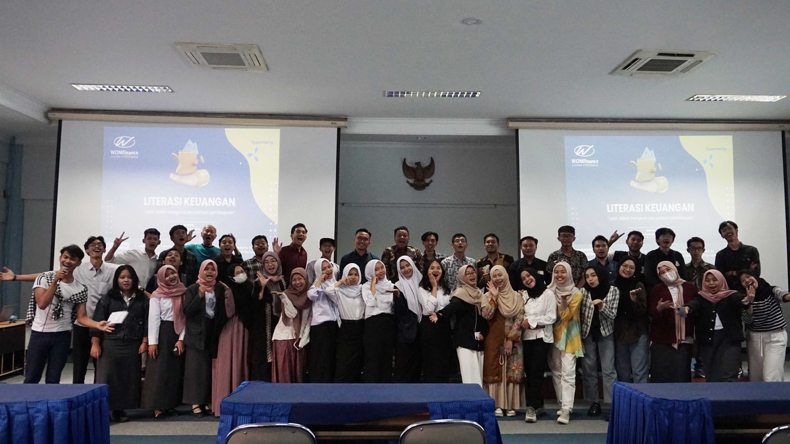 WOM Finance Dukung Peningkatan Literasi Keuangan di Bandung