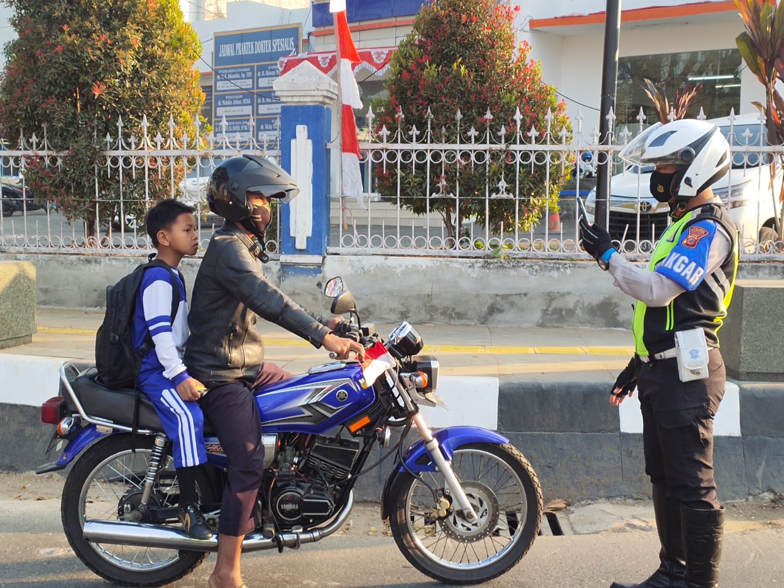 Polres Sukabumi Kota saat melakukan penindakan dengan Electronic Traffic Law Enforcement (ETLE) pada Selasa, 5 September 2023.