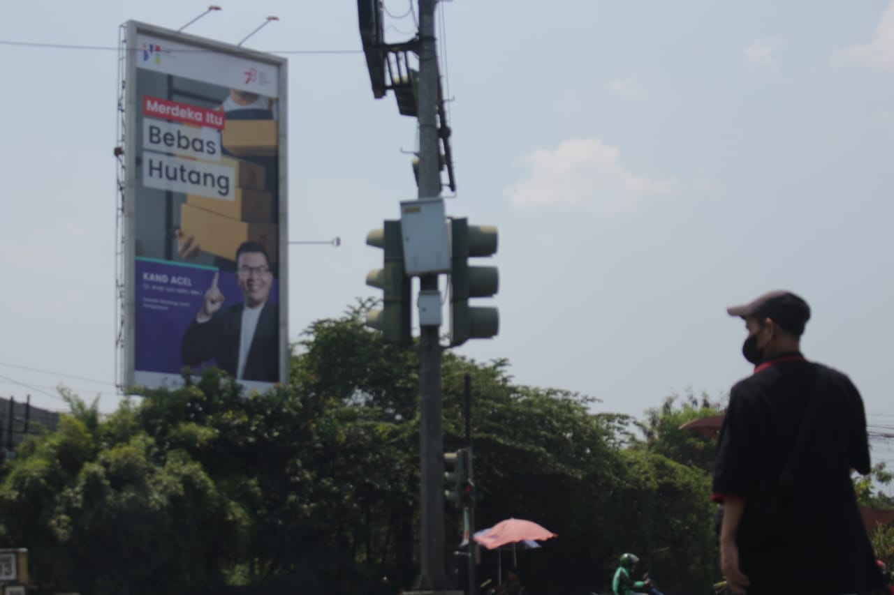 Ilustrasi: Reklame ilegal di Kota Bandung