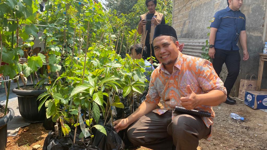 Gelar Reses III, Anggota DPRD Kabupaten Bogor Teguh Widodo Ajak Masyarakat Budidaya Anggur