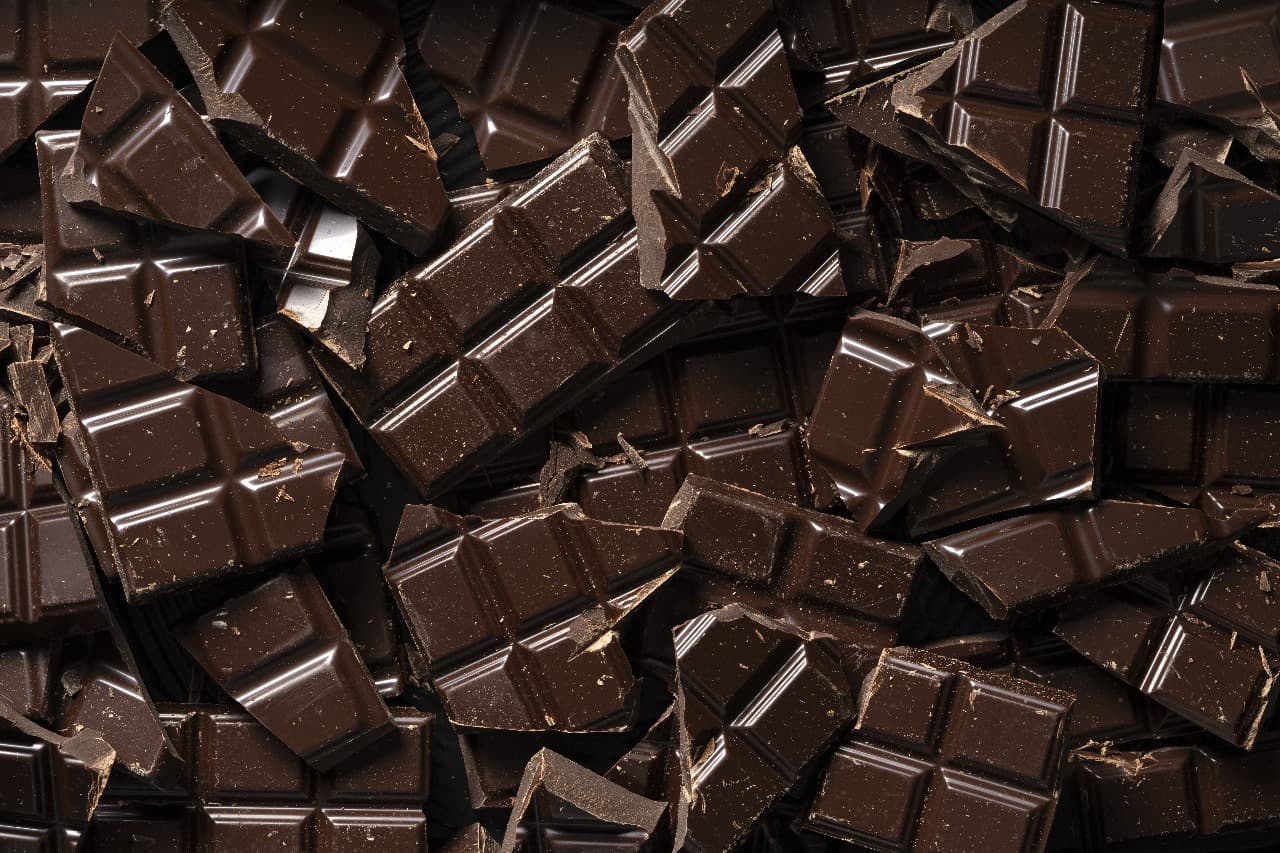 Selain Menjadi Makanan Mood Booster, Ini Manfaat Lain Dari Coklat!