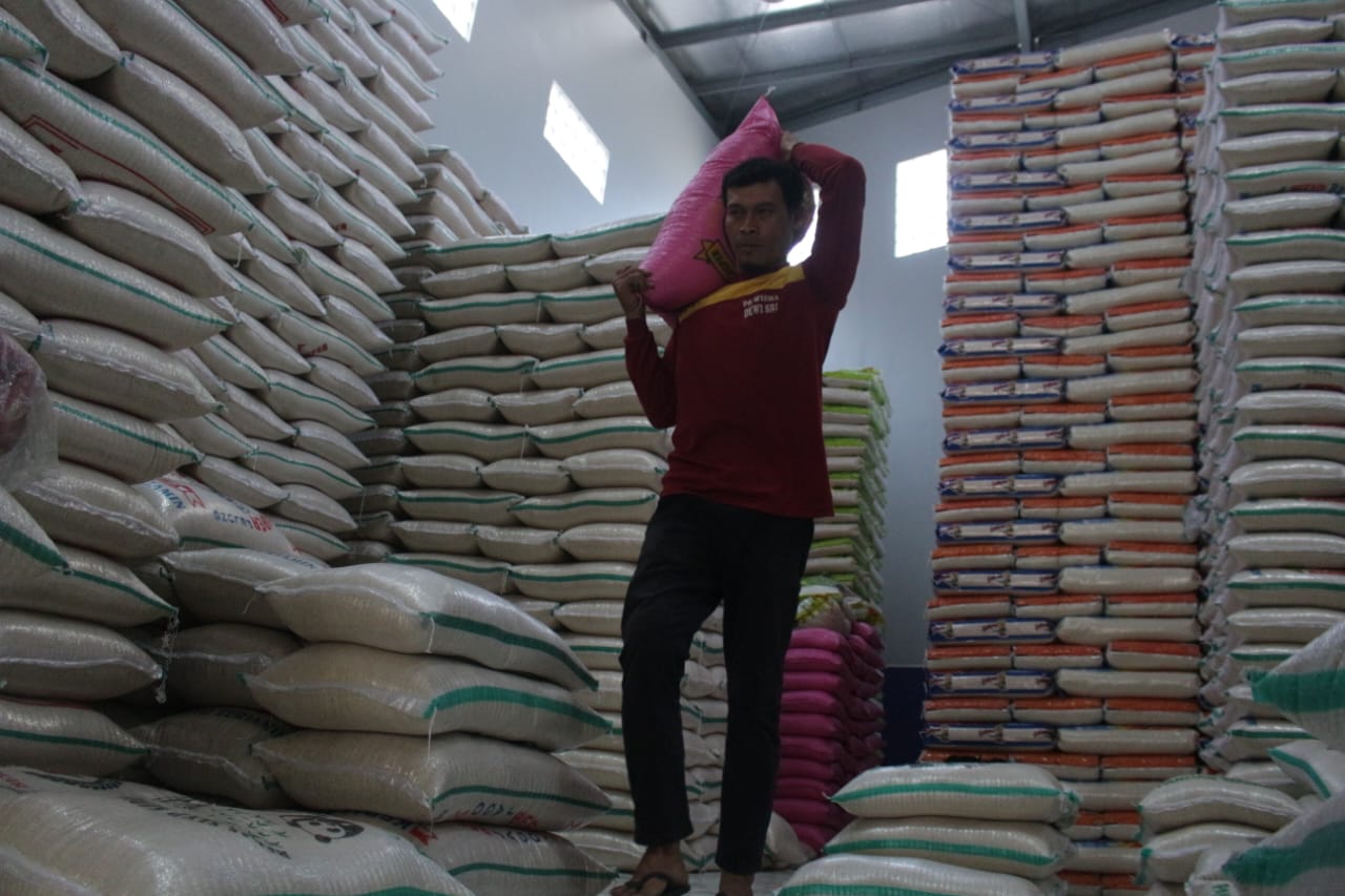 Disdagin klaim ketersediaan beras di Kota Bandung aman hingga akhir tahun (Pandu Muslim/Jabar Ekspres)