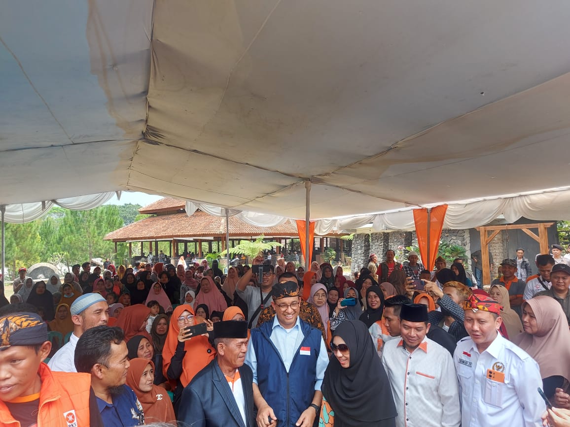 Anies Baswedan ke Sukabumi, Serap Permasalahan Petani, hingga Diteriaki Presiden