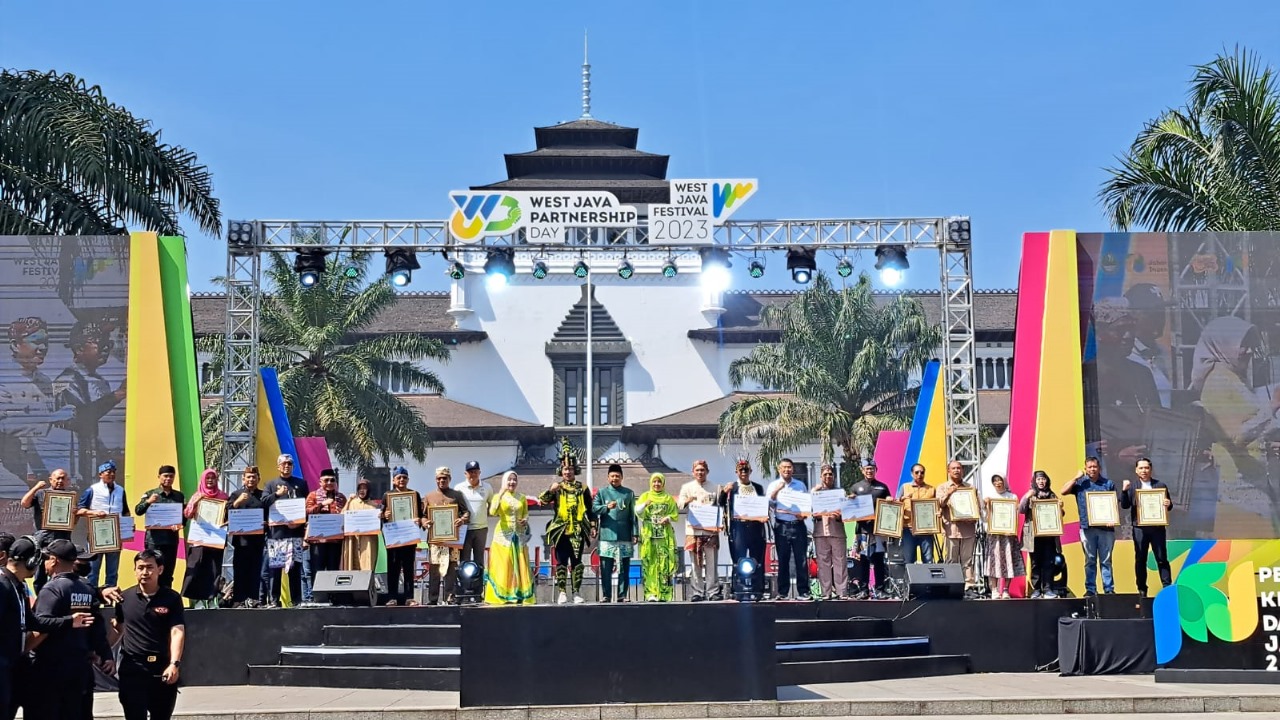 Karnaval dan Penghargaan WBTB, Ini Makna Filosofis “Serangga” di Pekan Kebudayaan Jabar