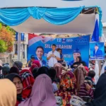 Calon legislatif (caleg) DPR RI dari Partai Amanat Nasional (PAN), M Rasyid Rajasa saat bersilaturahmi dengan warga Kota Bandung, di Citarum, Selasa (18/9/2023).