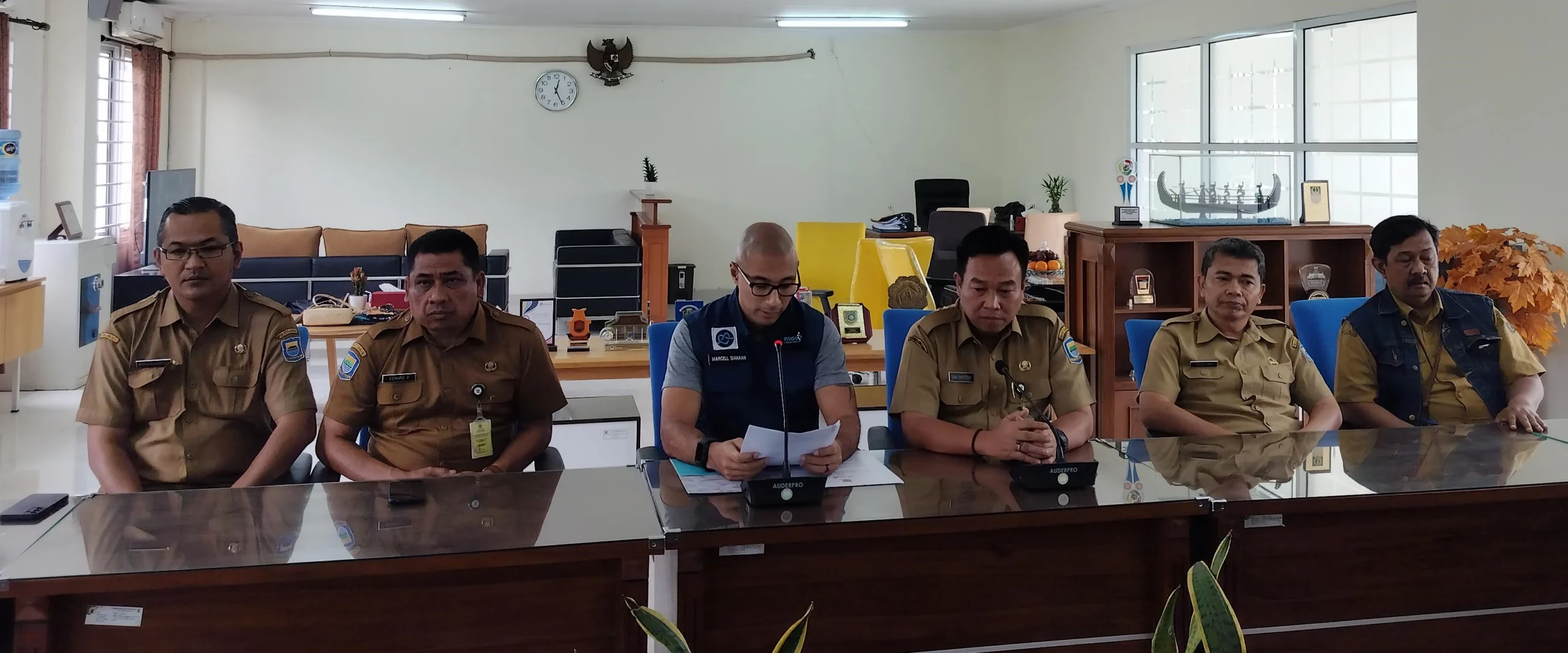 Marcell Siahaan saat mengajukan permohonan penonaktifan sementara sebagai Duta Sosial Kota Bandung, Selasa 19 September 2023.