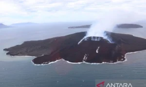 Pada hari Minggu, 10 September 2023, Gunung Anak Krakatau yang terletak di perairan Selat Sunda, Kabupaten Lampung Selatan, Provinsi Lampung, kembali menghebohkan dengan erupsi dramatis.