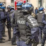 Puluhan Ribu Orang Turun ke Jalan untuk Mengecam Kekejaman Polisi Prancis