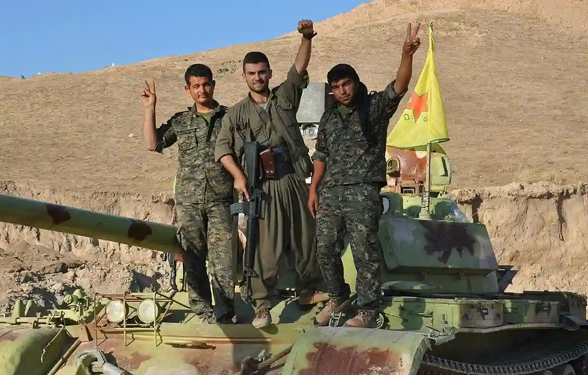 Kelompok Teroris PKK/YPG Serang Masjid di Suriah Utara, Memaksa Migrasi Warga Sipil
