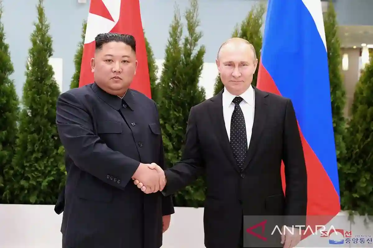 Kim Jong-un Sampaikan Undangan bagi Vladimir Putin untuk Mengunjungi Korea Utara