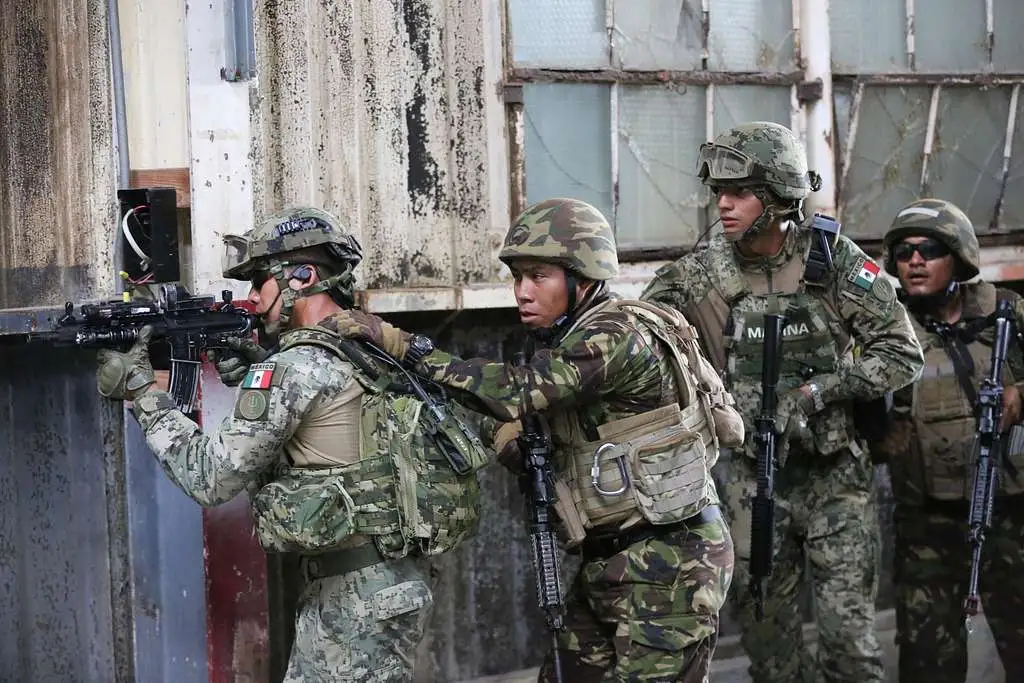 Angkatan Bersenjata Meksiko Diterjunkan untuk Menghadapi Gejolak Kartel di Dekat Perbatasan Guatemala