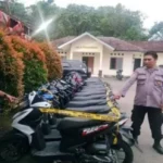 Polisi gerebek tempat yang diduga tempat penyimpanan motor curian