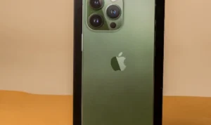 4 HP iPhone Terbaik Tahun 2023! Siap-siap iPhone 15 Meluncur!