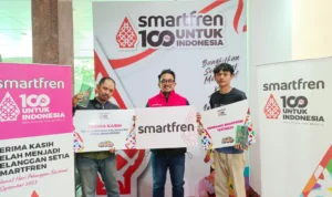 Hari Pelanggan Nasional, Smartfren Berikan Smartphone untuk Pelanggan Setia di Bandung