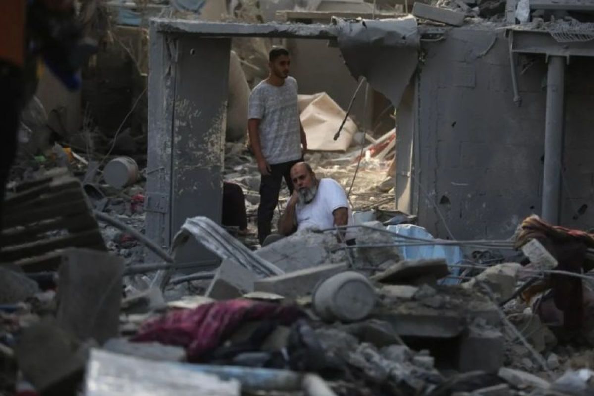 Kementerian Kesehatan Gaza melaporkan tragedi kemanusiaan yang mendalam, dengan lebih dari 700 warga Palestina tewas dalam kurun waktu 24 jam terakhir.