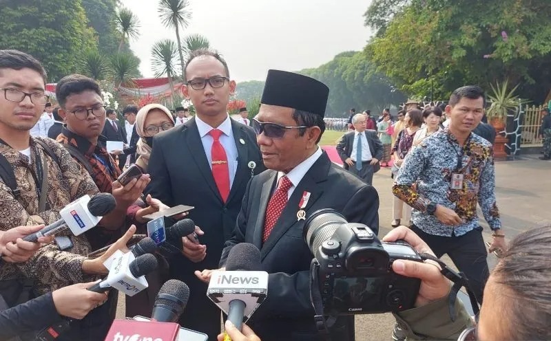 Ada Senpi di Rumah Dinas Mentan, Mahfud MD: Harus Diselidiki