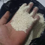 Kualitas beras bulog yang diterima KPM ini tak layak konsumsi, akhirnya dijual ke warung dan ditukarkan dengan beras layak konsumsi.