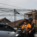 Percepatan Penurunan Kabel Udara di Bandung