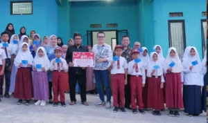 BRI Berikan Beasiswa Kepada 1.800 Anak Berprestasi Desa BRILian di Indonesia