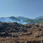 Penampakan sampah yang telah dibersihkan di Pantai Loji, Sukabumi.