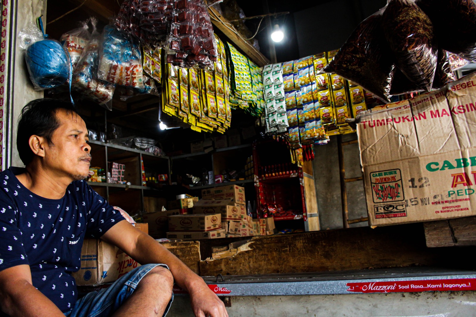 Ils. Pedagang Sembako di Pasar. Foto: Pandu Muslim/Jabar Ekspres