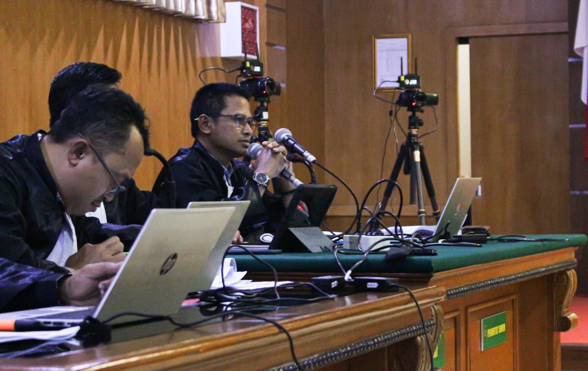 Ist. JPU KPK saat cecar beberapa saksi dengan pertanyaannya di persidangan kasus suap Yana Mulyana Cs. Rabu (11/10). Foto. Pandu Muslim Jabar Ekspres.