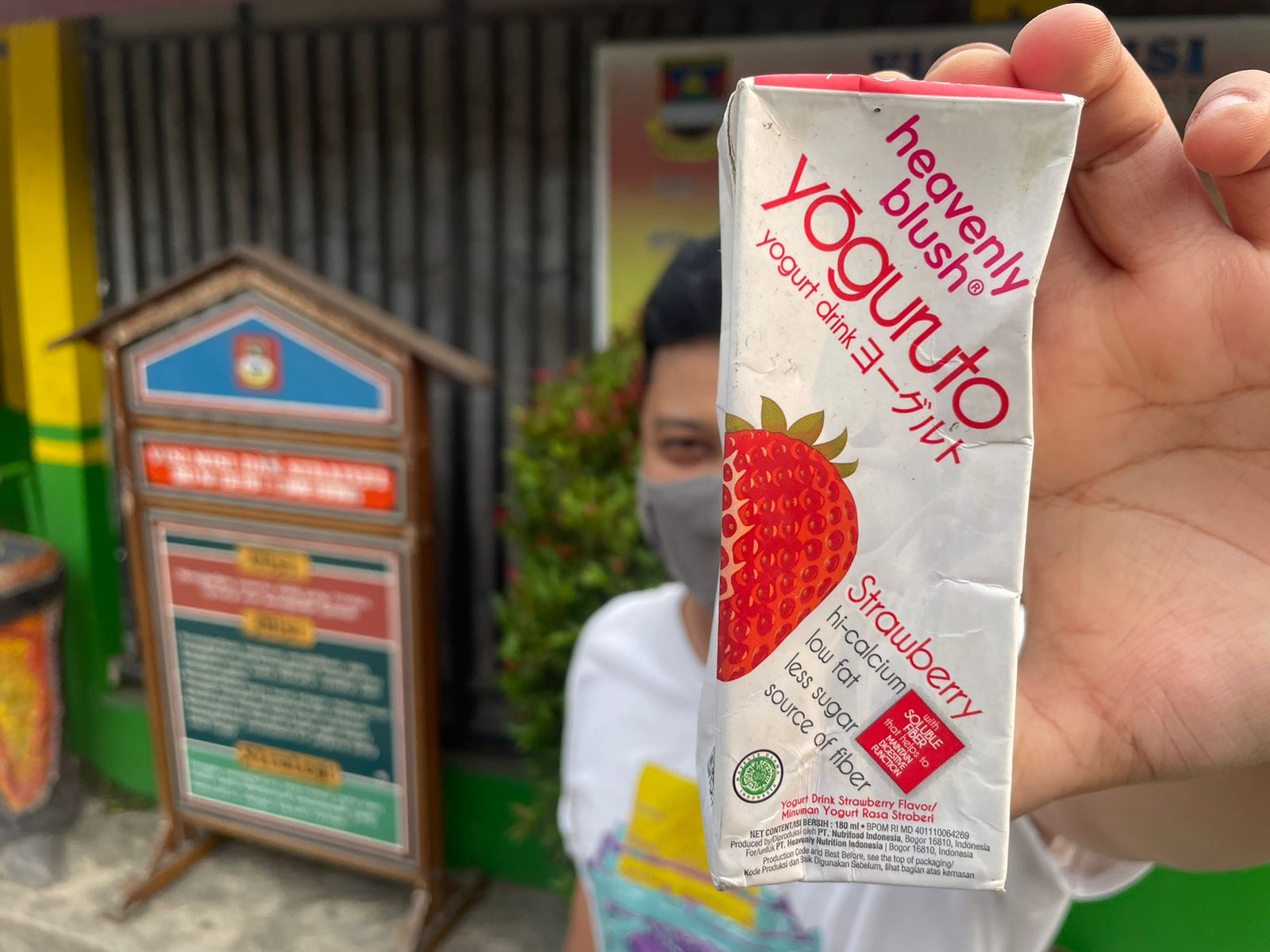 Ilustrasi Minuman kemasan susu fermentasi diduga menjadi penyebab keracunan massal di Padalarang, Kabupaten Bandung Barat. Kamis (12/10). Foto Jabarekspres