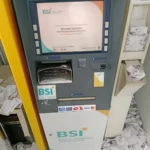 Kondisi ATM BSI UIN Bandung yang cukup mengganggu kenyamanan.