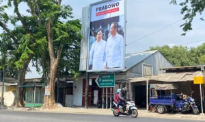 Baliho Jokowi-Prabowo Bermunculan di Cirebon, Begini Tanggapan Ono Surono