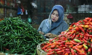 Pedagang bahan pangan di Pasar Induk Gedebage, Kota Bandung. (Pandu Muslim/Jabar Ekspres)