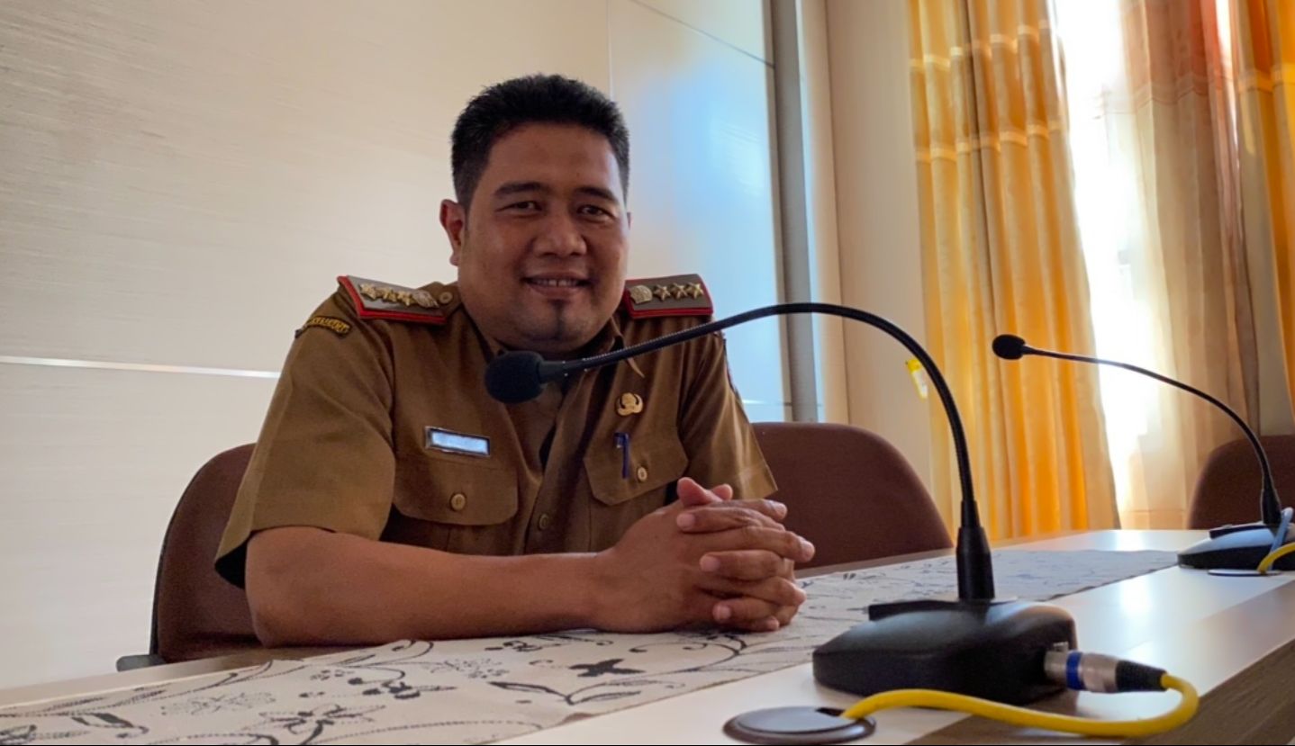 Kepala Dinas Kesehatan Kota Banjar, dr. H. Andi Bastian, MM. mengungkapkan telah memberi sanksi kepada 2 oknum RSUD Asih Husada