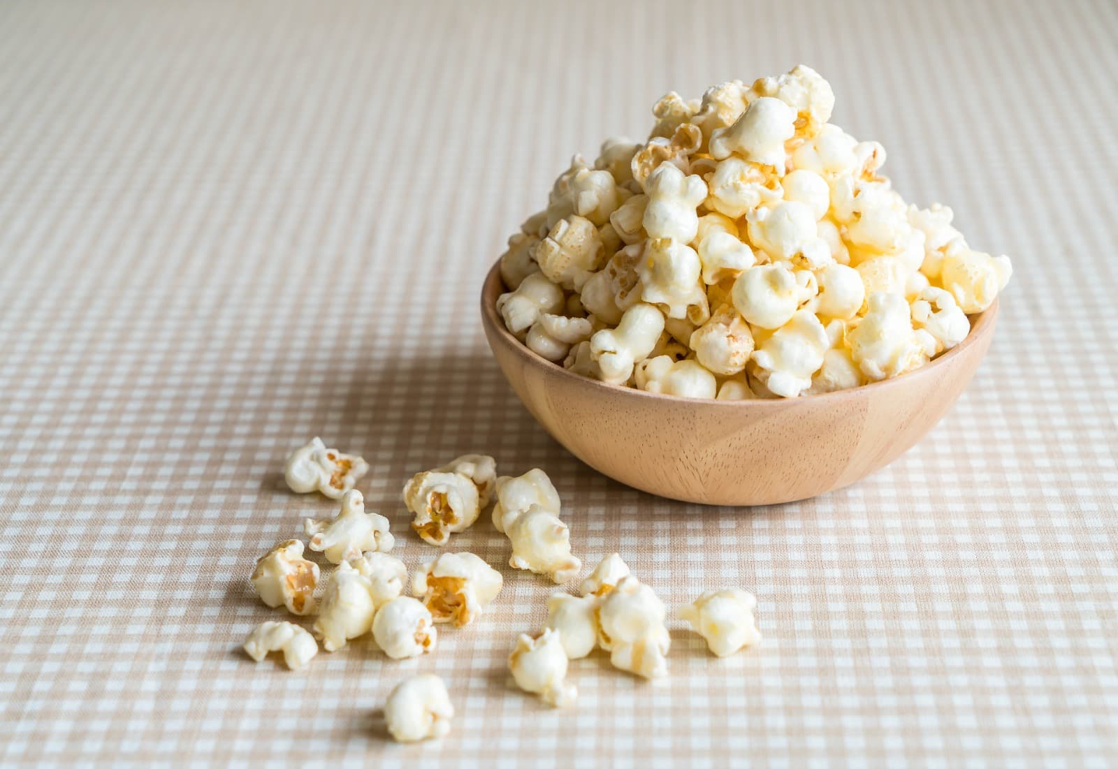 Konsumsi Popcorn Secara Berlebihan? Ketahui Bahayanya Bagi Kesehatan