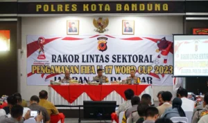 Ribuan Personel Kepolisian Siap Amankan Pertandingan Piala Dunia U17 di Stadion Jalak Harupat Kabupaten Bandung. Foto Dok Humas Polresta Bandung