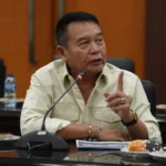 Anggota Komisi I DPR RI Mayjen TNI (p) TB Hasanuddin angkat bicara soal pernyataan Presiden Joko Widodo terkait pembelian Alutsista.