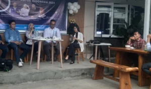 Milenial PAN Jawa Barat mendorong Erick Thohir jadi Cawapres Ganjar Pranowo atau Prabowo Subianto saat ngobrol pintar (ngopi) bareng para milenial dan generasi muda di Kafe Third Space di Jalan A. Yani, Kota Bandung, Rabu 11 Oktober 2023.
