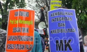 Soal putusan MK batas usia Capres-Cawapres, Perhimpunan Bantuan Hukum dan HAM Indonesia (PBHI) menilai berpotensi Pidana penyelundupan frase.
