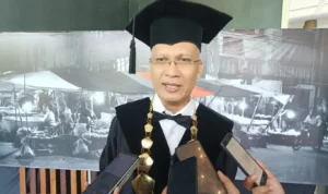 Rektor Universitas Indonesia Membangun (Inaba), Mochamad Mukti Ali.