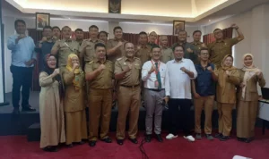 Badan Kesatuan Bangsa dan Politik Jabar saat melaksanakan kegiatan Penyusunan Model Toleransi Umat Beragama di Jabar di Sany Rosa Hotel, Jalan Dr Setiabudi, Kota Bandung, Selasa 30 Otober 2023.