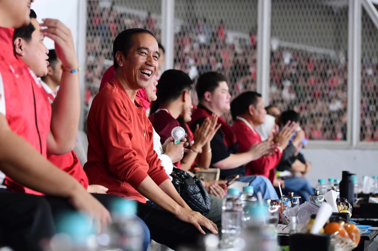 Langsung Terbang ke Arab, Jokowi Minta Indonesia Menjadi Co-Host Piala Dunia 2034!