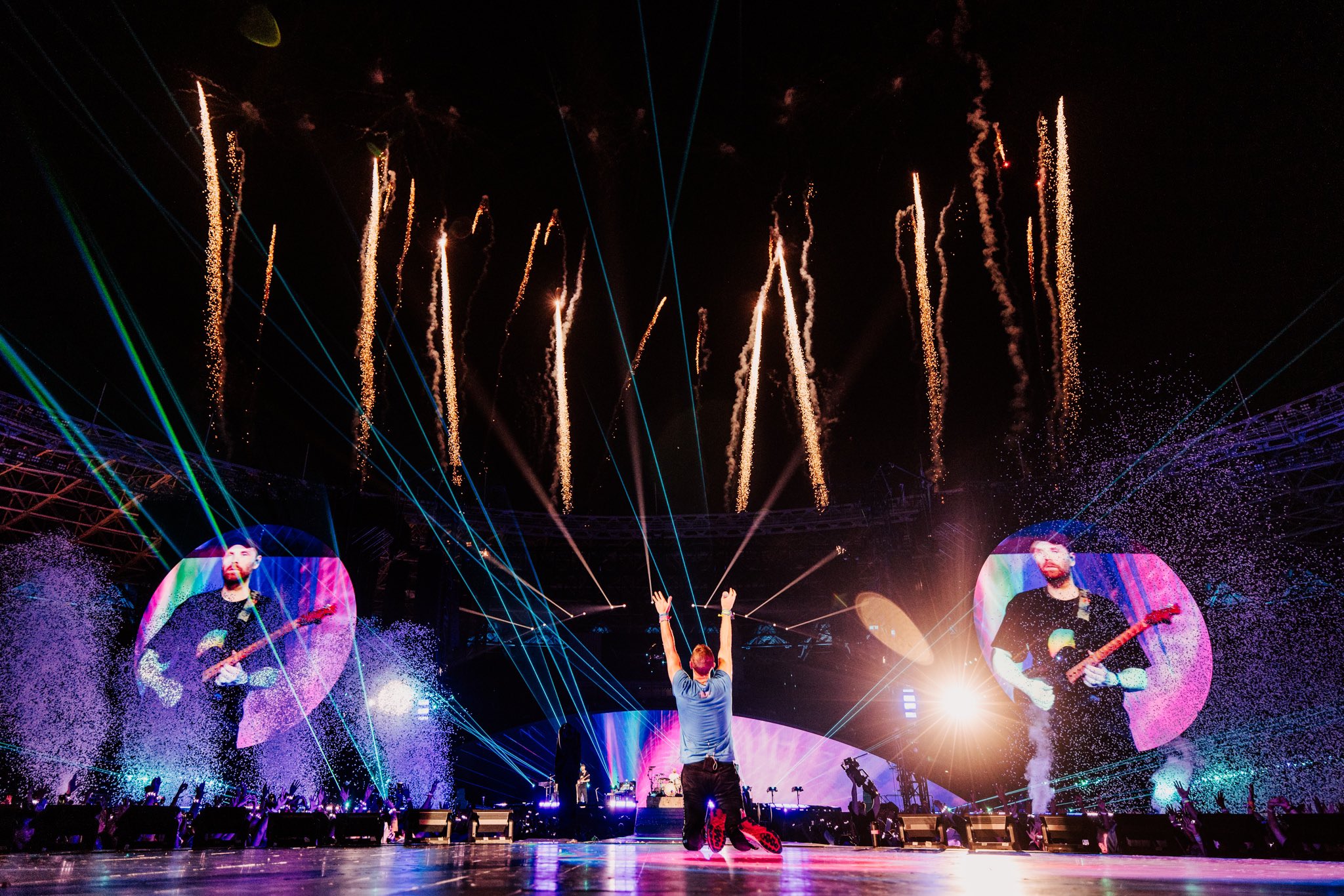 Coldplay Sebut Konser Perdana di Indonesia Jadi Malam yang Tak Terlupakan!