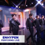 Grup KPOP ENHYPEN saat tampil di Good Morning America. (Tangkapan layar Youtube @GMA)