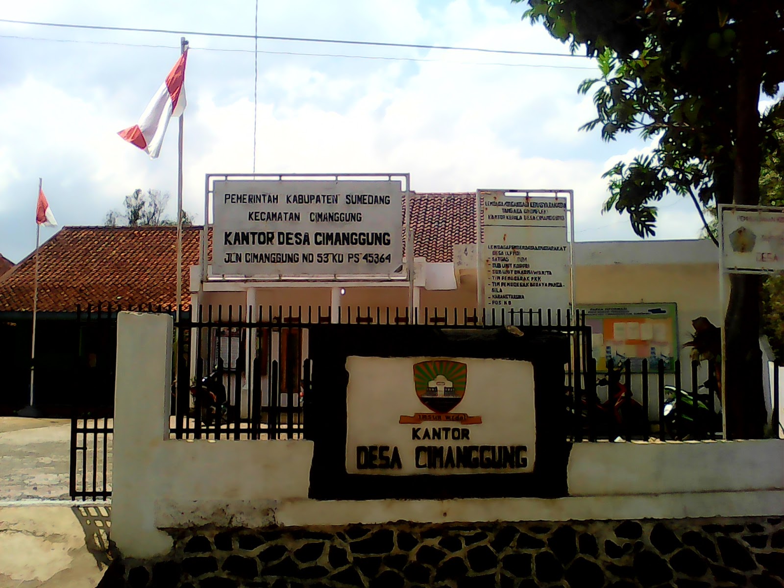 Pemandangan Kantor Desa Cimanggung, Kabupaten sumedang.