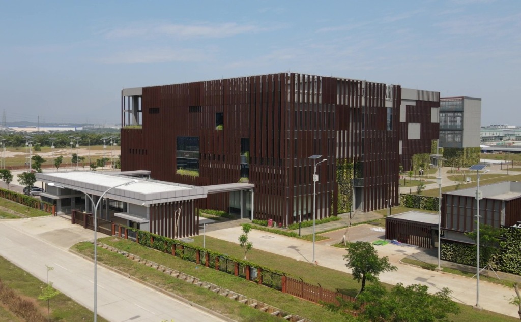 NeutraDC Industri Data Center di Indonesia