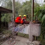 Perbaikan Jembatan Parung Serab oleh DPUPR Kota Depok (2/11).